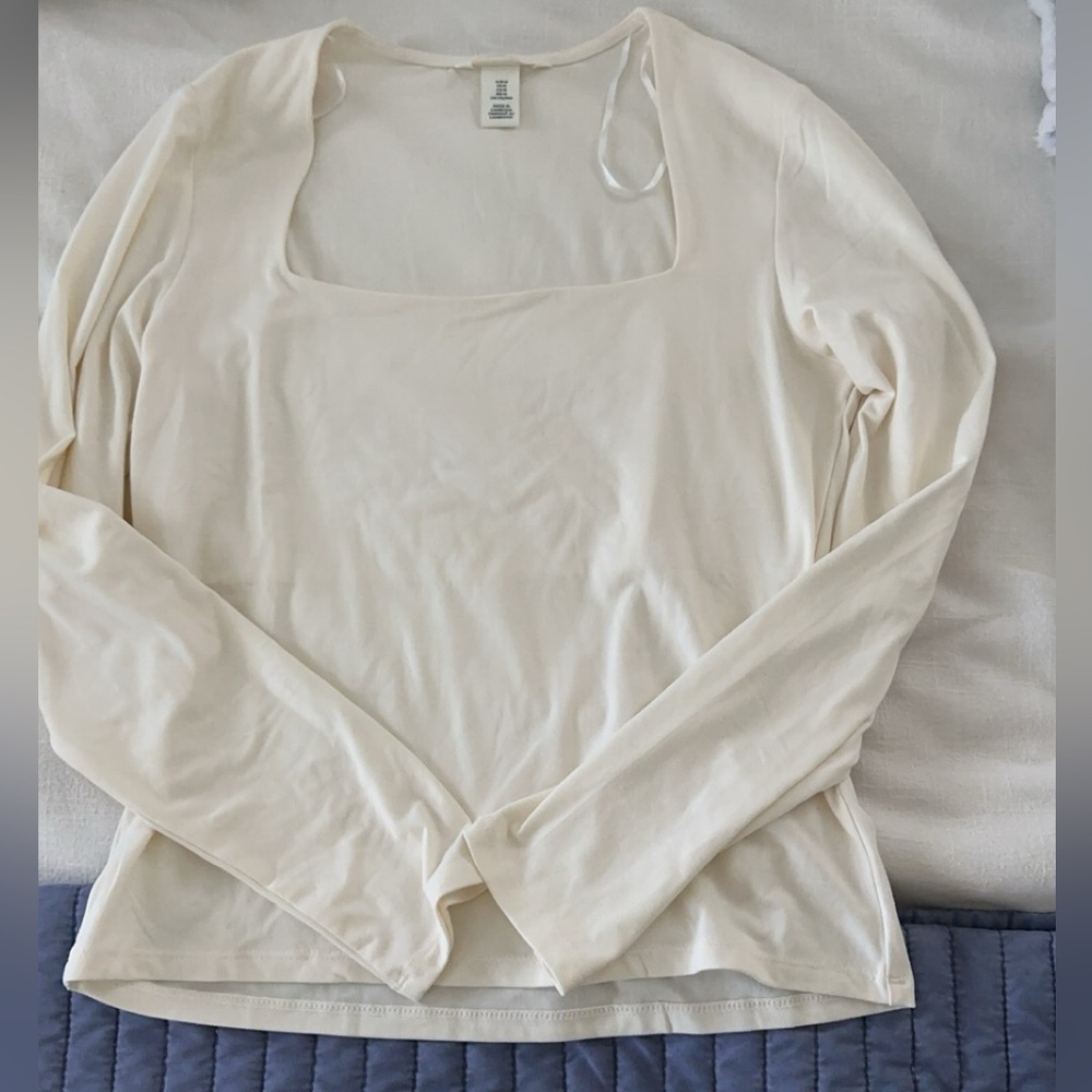 h&m long sleeve cream color shirt
